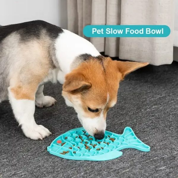 Silicone lick mat with suction cups
